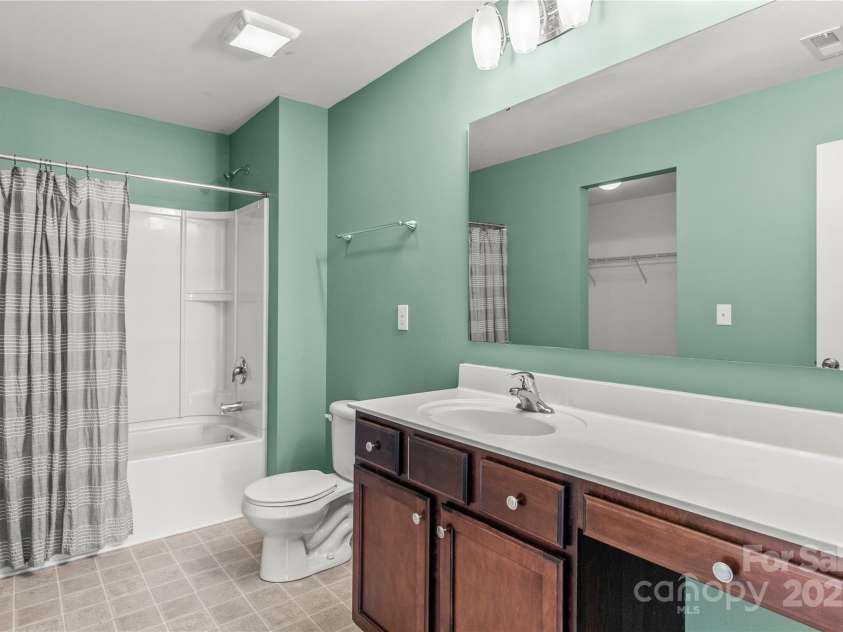 111 Tilton Drive, Mooresville, NC 28115.  MLS# CAR4254462, YatesRealty ID 30141. Upstairs 2nd primary ensuite.