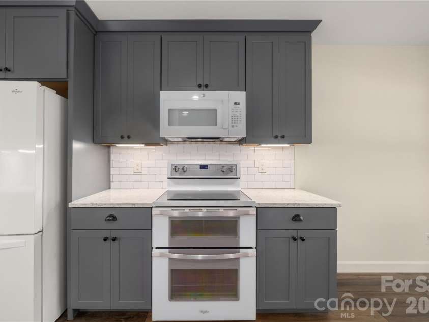 31 Misty Valley Road, Fletcher, NC 28732.  MLS# CAR4390725, YatesRealty ID 30141. 