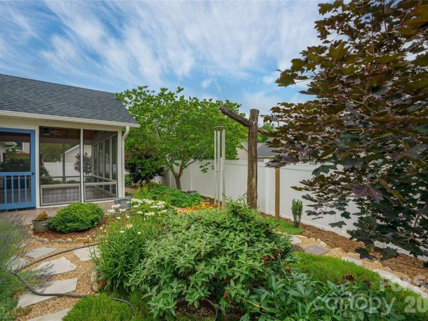 31 Misty Valley Road, Fletcher, NC 28732.  MLS# CAR4390725, YatesRealty ID 30141. 