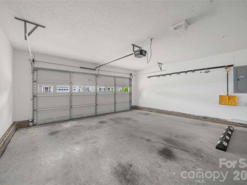 31 Misty Valley Road, Fletcher, NC 28732.  MLS# CAR4390725, YatesRealty ID 30141. 