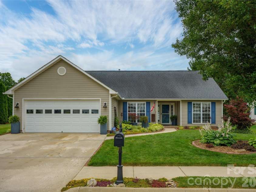 31 Misty Valley Road, Fletcher, NC 28732.  MLS# CAR4390725, YatesRealty ID 30141. 