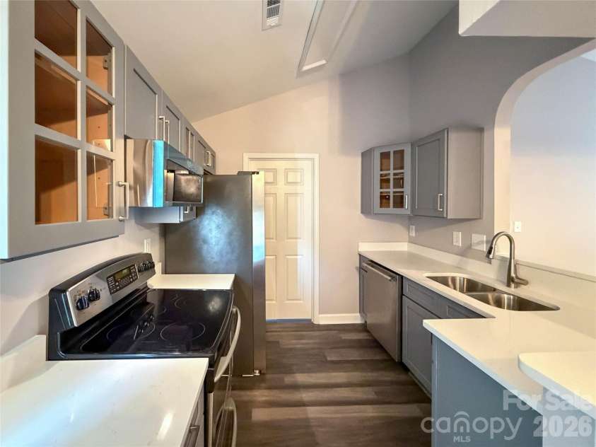 1110 Helms Road, Charlotte, NC 28214.  MLS# CAR4393269, YatesRealty ID 30142. 