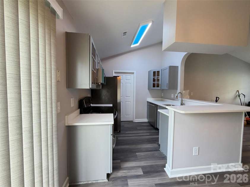 1110 Helms Road, Charlotte, NC 28214.  MLS# CAR4393269, YatesRealty ID 30142. 