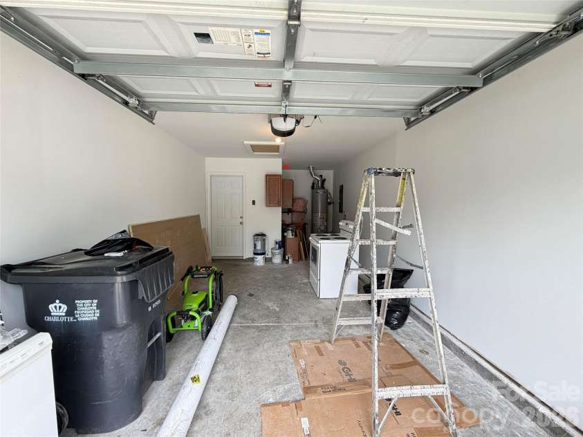 1110 Helms Road, Charlotte, NC 28214.  MLS# CAR4393269, YatesRealty ID 30142. 