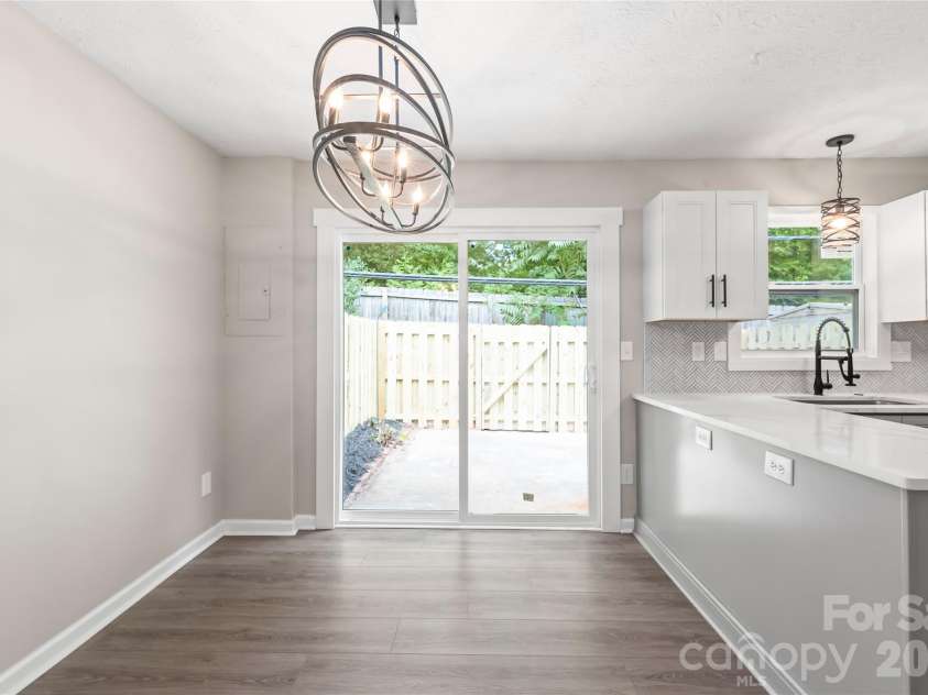 1221 Scaleybark Road, Charlotte, NC 28209.  MLS# CAR4392936, YatesRealty ID 30143. 