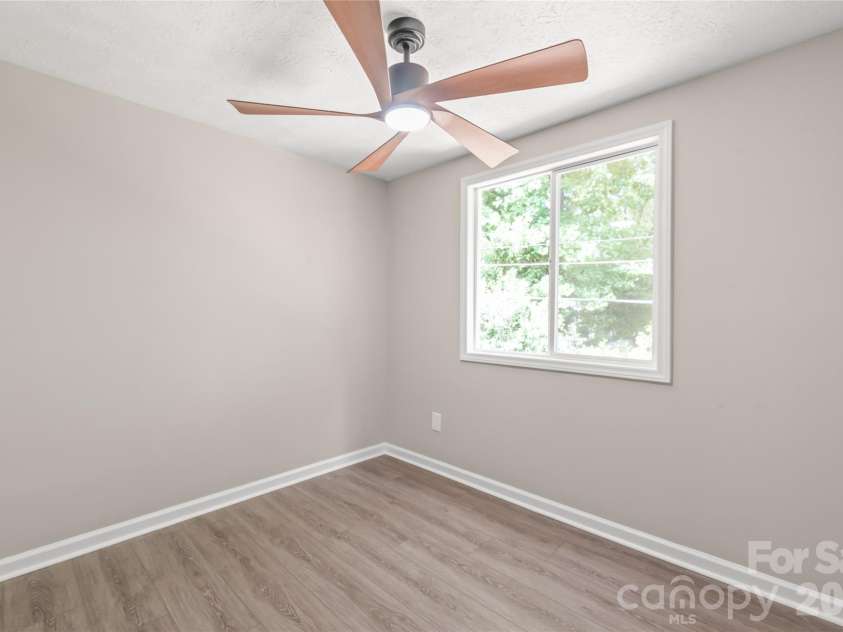 1221 Scaleybark Road, Charlotte, NC 28209.  MLS# CAR4392936, YatesRealty ID 30143. Bedroom #3