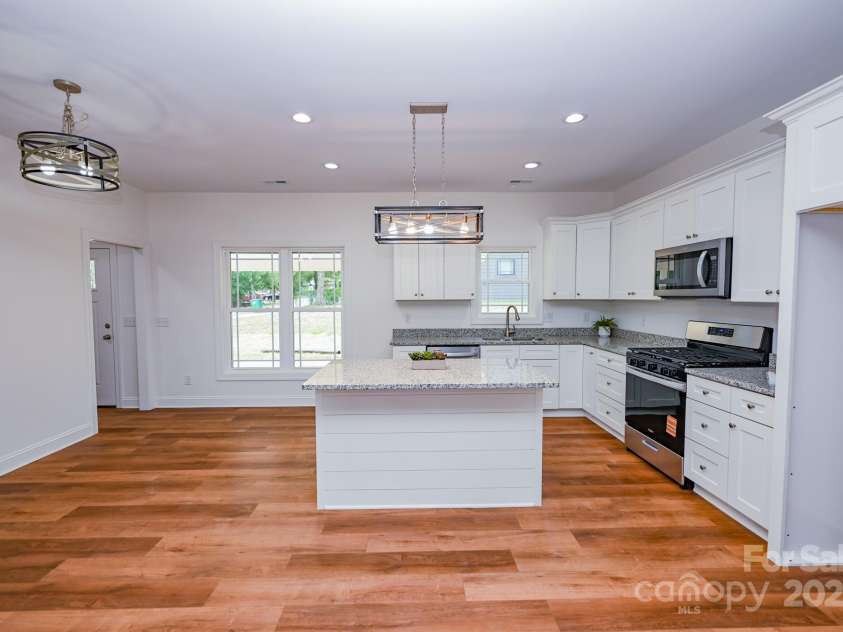 151 Cowan Street, Spindale, NC 28160.  MLS# CAR4284960, YatesRealty ID 30144. Eat-in Kitchen