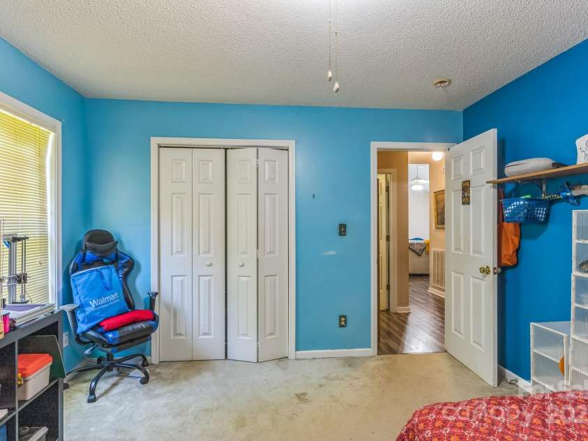 4584 Cherokee Drive, Maiden, NC 28650.  MLS# CAR4286904, YatesRealty ID 30146. 