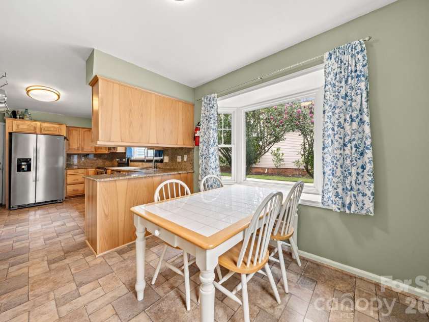 5200 Cressingham Court, Charlotte, NC 28227.  MLS# CAR4391631, YatesRealty ID 30147. 