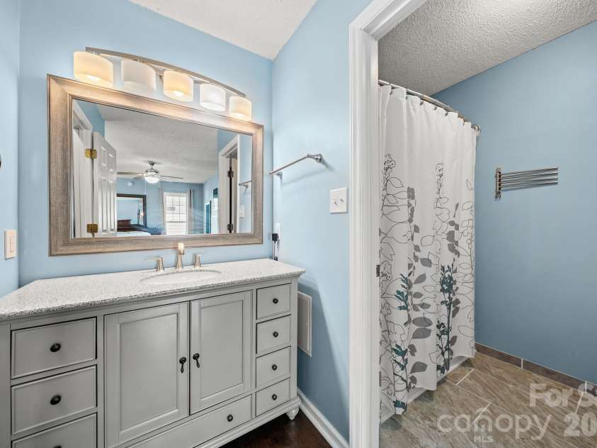 5200 Cressingham Court, Charlotte, NC 28227.  MLS# CAR4391631, YatesRealty ID 30147. 