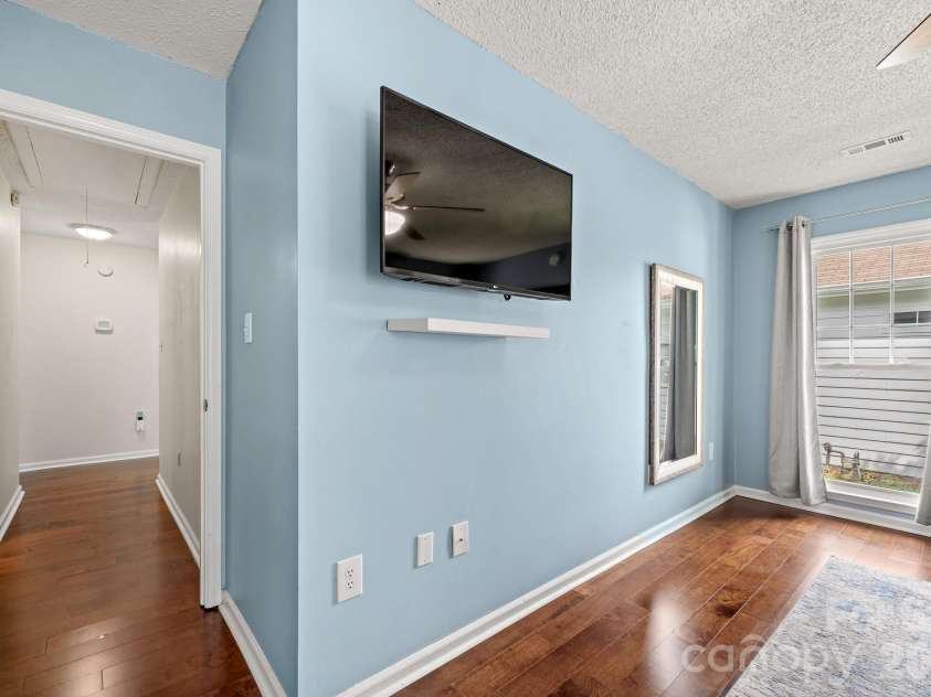 5200 Cressingham Court, Charlotte, NC 28227.  MLS# CAR4391631, YatesRealty ID 30147. 