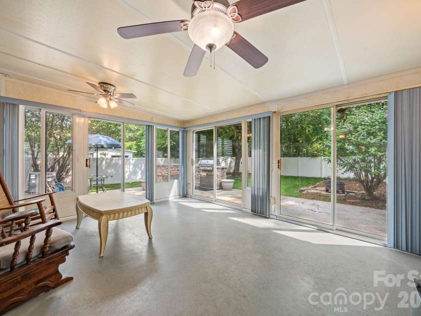 5200 Cressingham Court, Charlotte, NC 28227.  MLS# CAR4391631, YatesRealty ID 30147. 