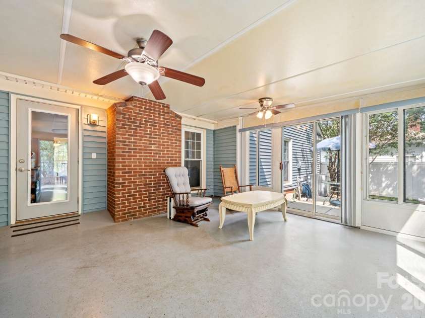 5200 Cressingham Court, Charlotte, NC 28227.  MLS# CAR4391631, YatesRealty ID 30147. 