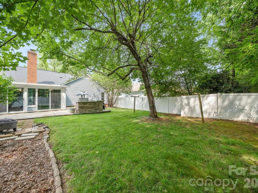 5200 Cressingham Court, Charlotte, NC 28227.  MLS# CAR4391631, YatesRealty ID 30147. 
