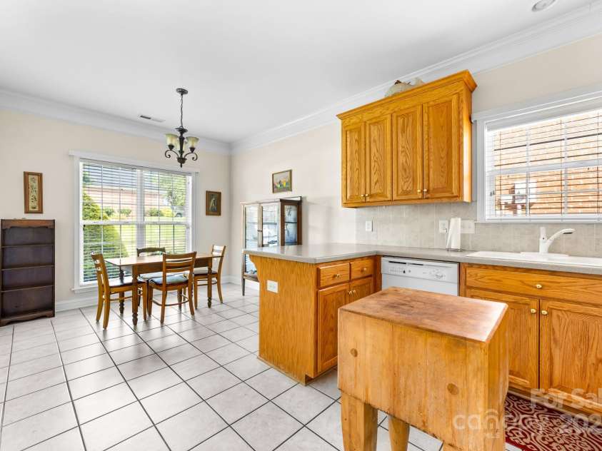 5314 Old Course Drive, Cramerton, NC 28032.  MLS# CAR4279061, YatesRealty ID 30147. 