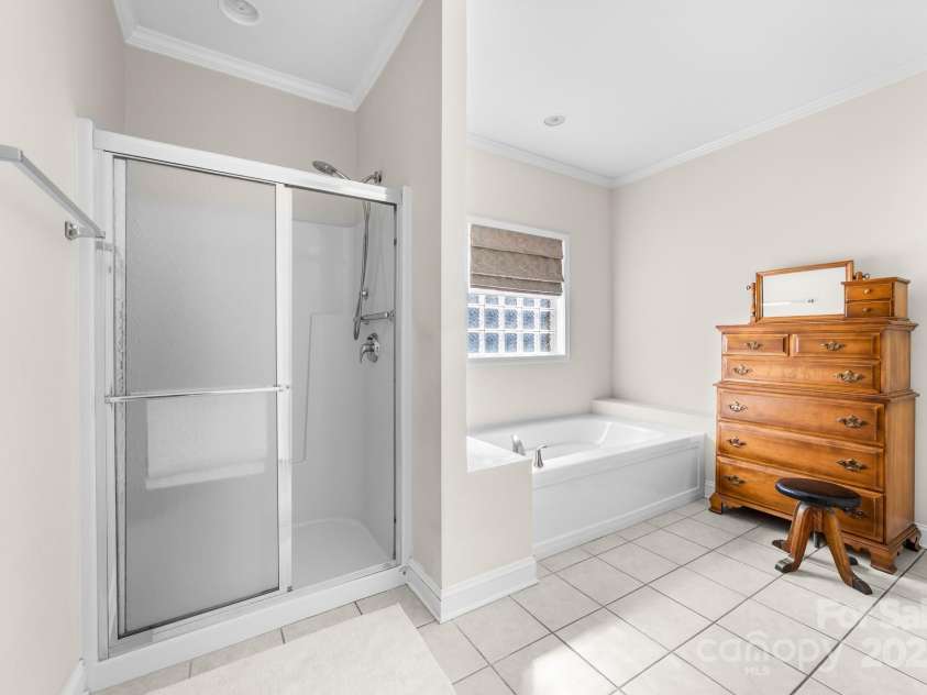 5314 Old Course Drive, Cramerton, NC 28032.  MLS# CAR4279061, YatesRealty ID 30147. 