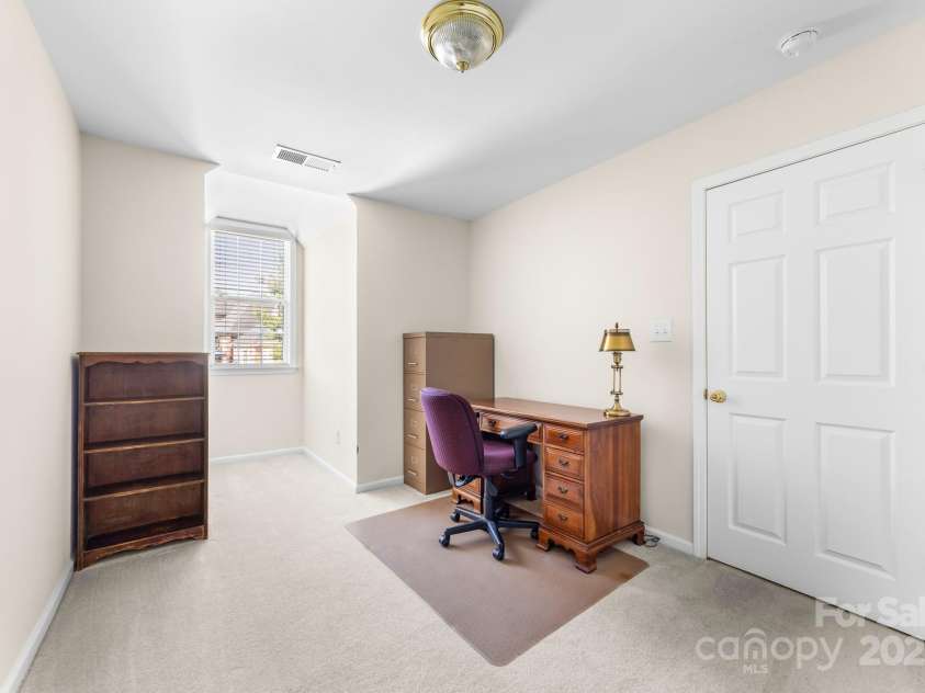 5314 Old Course Drive, Cramerton, NC 28032.  MLS# CAR4279061, YatesRealty ID 30147. 