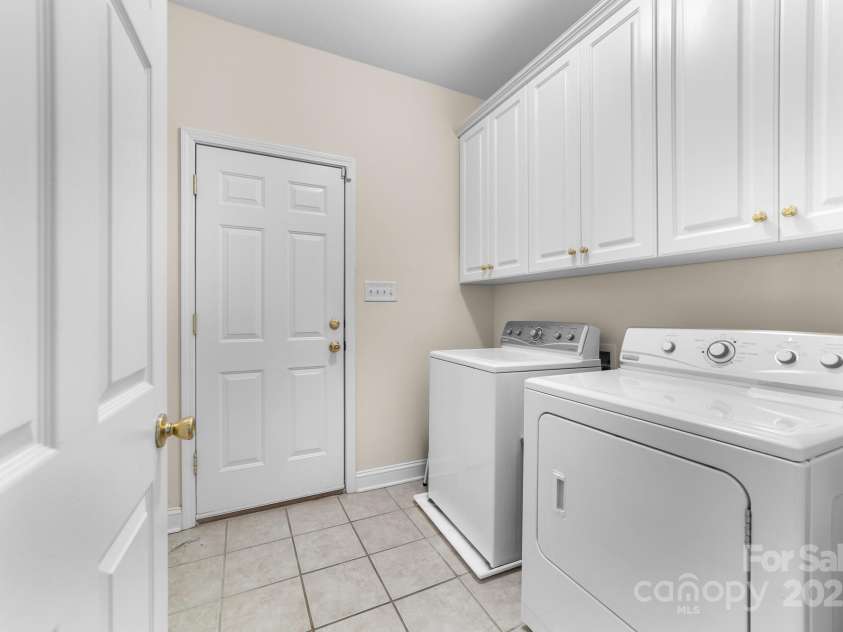 5314 Old Course Drive, Cramerton, NC 28032.  MLS# CAR4279061, YatesRealty ID 30147. 