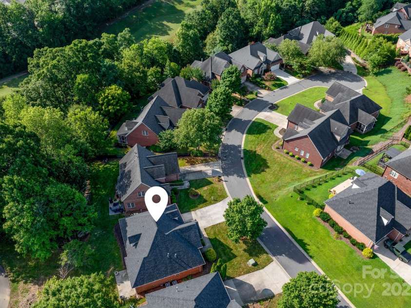 5314 Old Course Drive, Cramerton, NC 28032.  MLS# CAR4279061, YatesRealty ID 30147. 