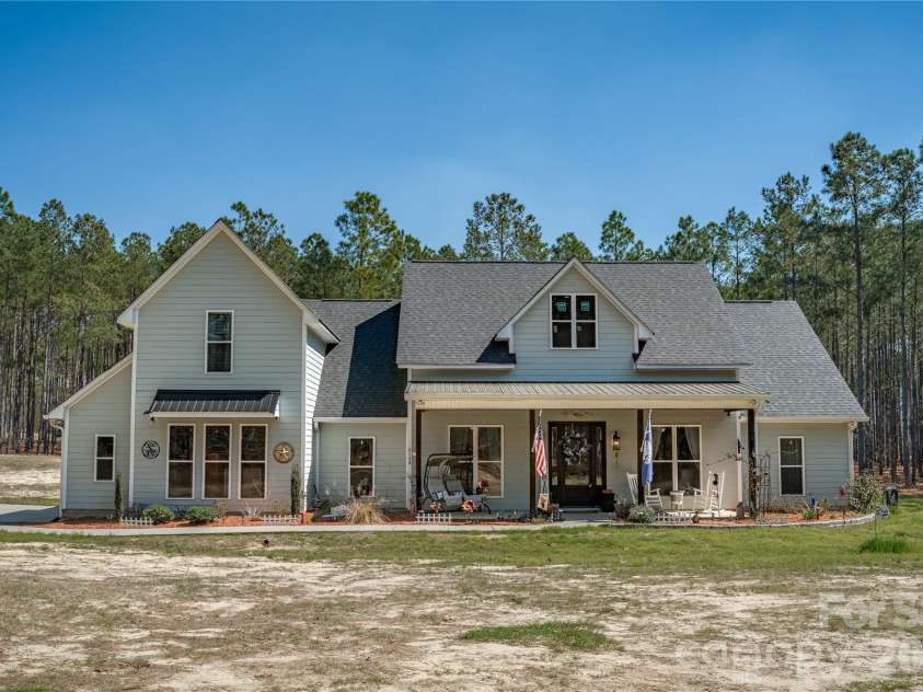 2138 Lockhart Road, Camden, SC 29020.  MLS# CAR4387382, YatesRealty ID 30148. 