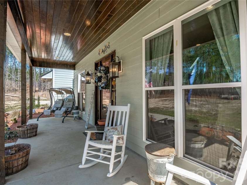 2138 Lockhart Road, Camden, SC 29020.  MLS# CAR4387382, YatesRealty ID 30148. 