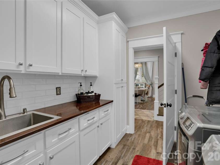 2138 Lockhart Road, Camden, SC 29020.  MLS# CAR4387382, YatesRealty ID 30148. 