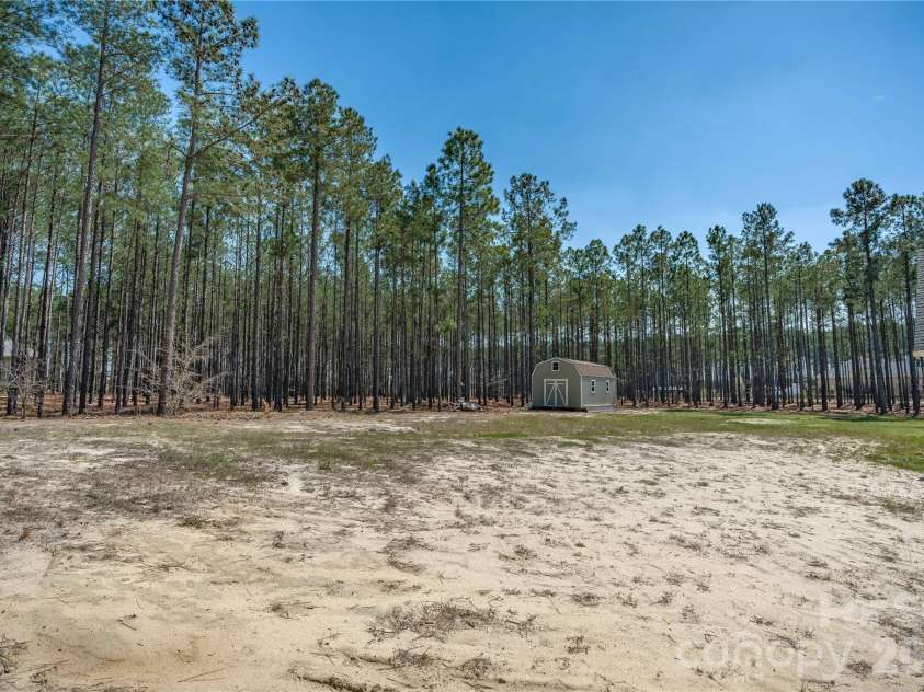 2138 Lockhart Road, Camden, SC 29020.  MLS# CAR4387382, YatesRealty ID 30148. 