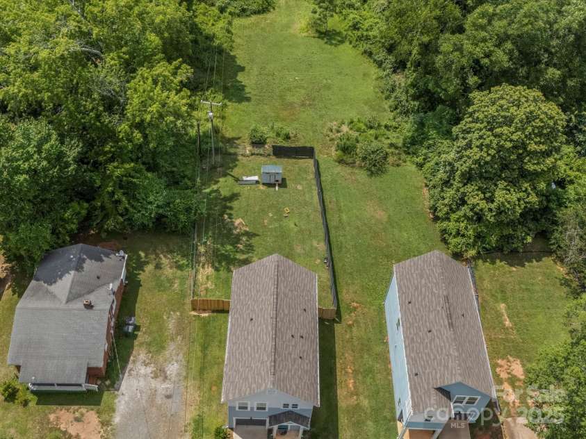 243 Skyland Avenue, Charlotte, NC 28205.  MLS# CAR4278163, YatesRealty ID 30148. 