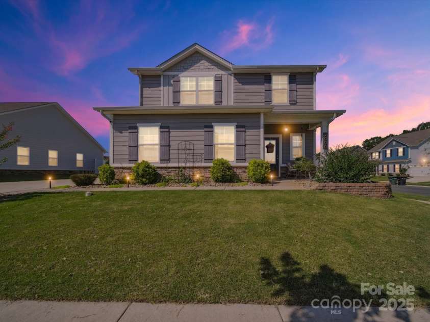 2000 Swanport Lane, Monroe, NC 28110.  MLS# CAR4280816, YatesRealty ID 30149. 