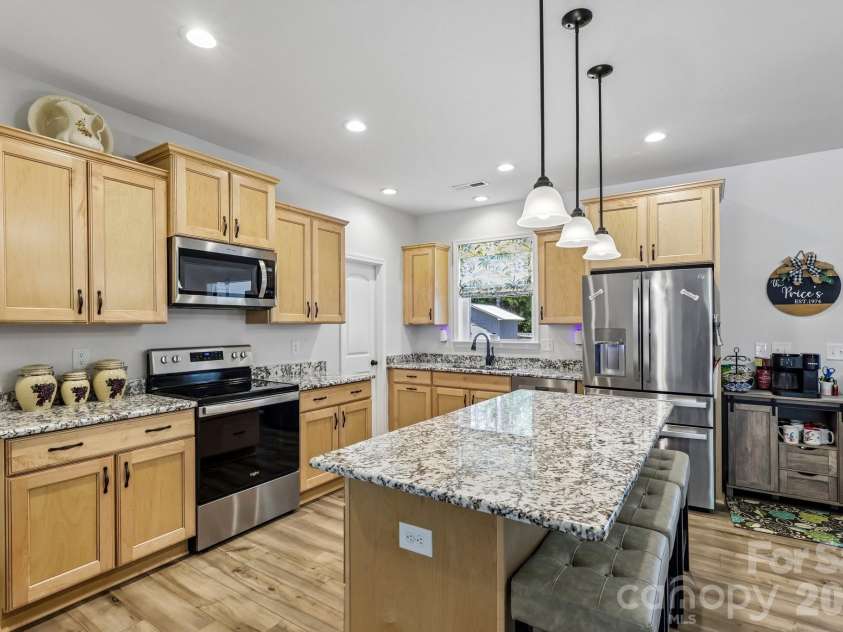 5301 Garden Gate Drive, Monroe, NC 28112.  MLS# CAR4382956, YatesRealty ID 30149. 