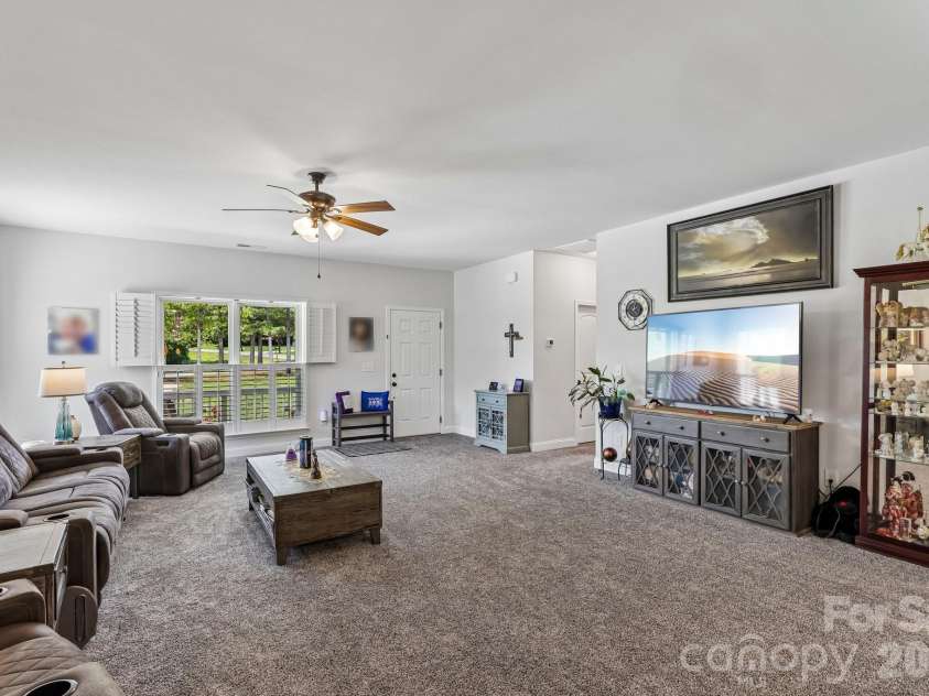 5301 Garden Gate Drive, Monroe, NC 28112.  MLS# CAR4382956, YatesRealty ID 30149. 