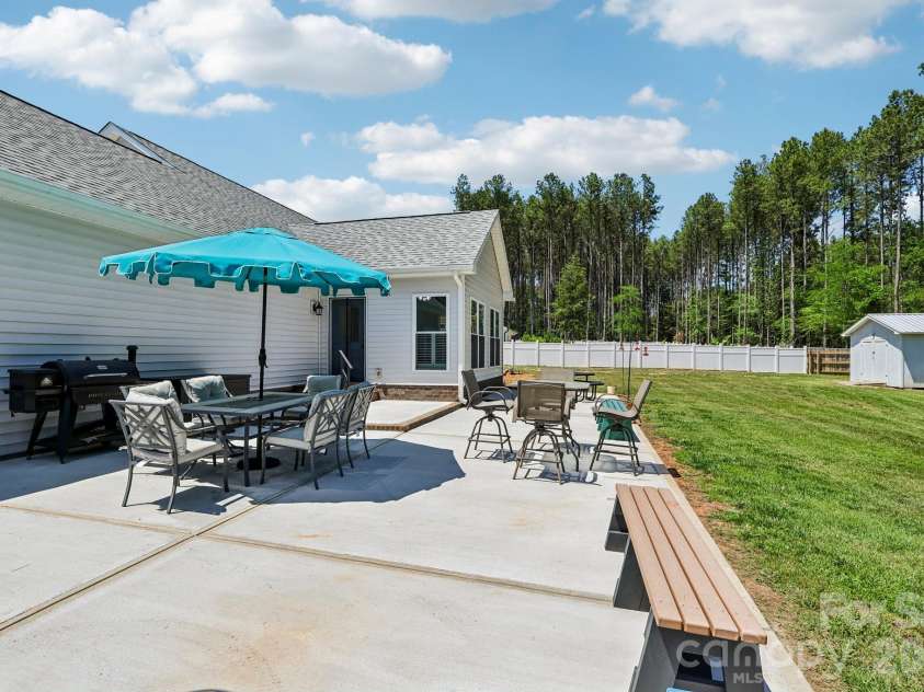 5301 Garden Gate Drive, Monroe, NC 28112.  MLS# CAR4382956, YatesRealty ID 30149. 