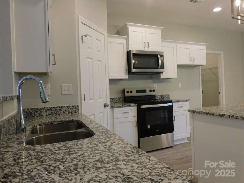 2270 Charlotte Highway, York, SC 29745.  MLS# CAR4202376, YatesRealty ID 3015. 