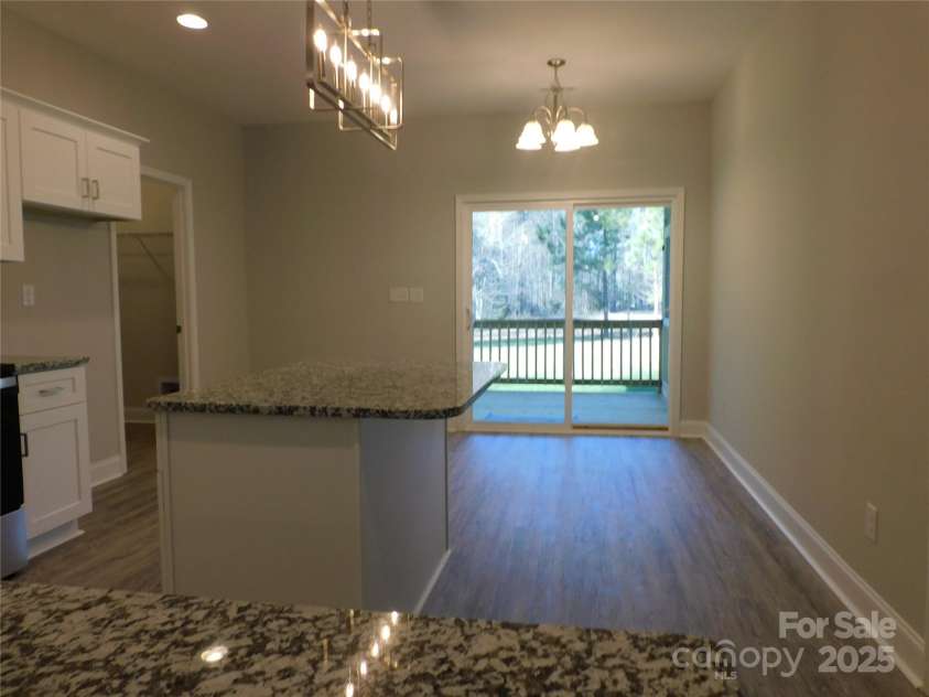 2270 Charlotte Highway, York, SC 29745.  MLS# CAR4202376, YatesRealty ID 3015. Eat in Kitchen