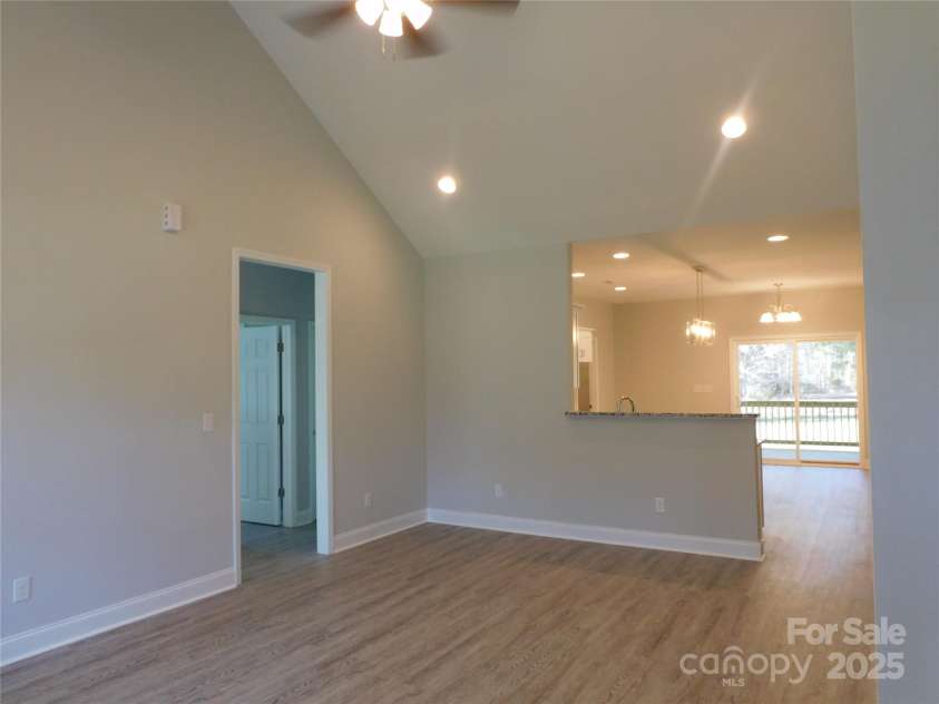 2270 Charlotte Highway, York, SC 29745.  MLS# CAR4202376, YatesRealty ID 3015. Great room