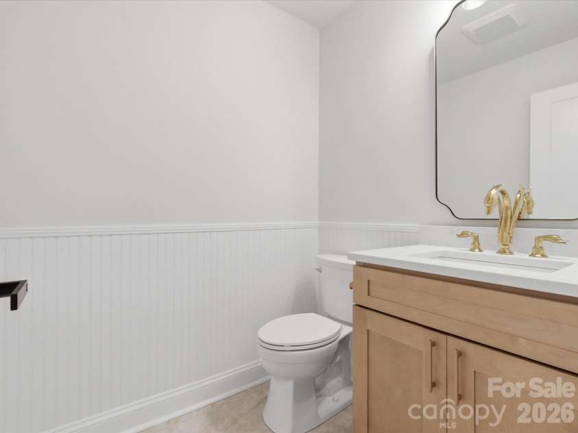 3600 Carmel Road, Charlotte, NC 28226.  MLS# CAR4377797, YatesRealty ID 30150. 1/2 bath