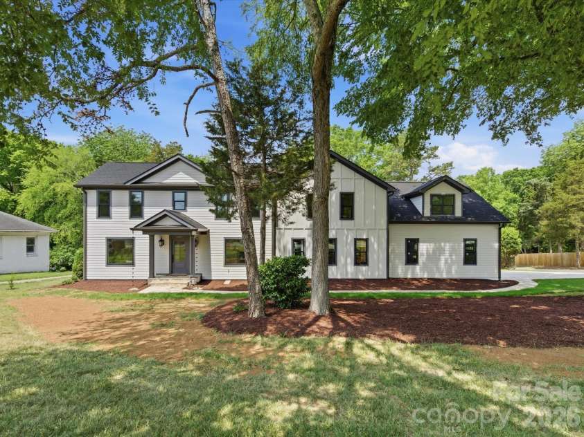 3600 Carmel Road, Charlotte, NC 28226.  MLS# CAR4377797, YatesRealty ID 30150. 