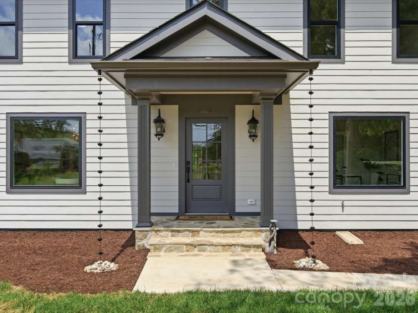 3600 Carmel Road, Charlotte, NC 28226.  MLS# CAR4377797, YatesRealty ID 30150. 