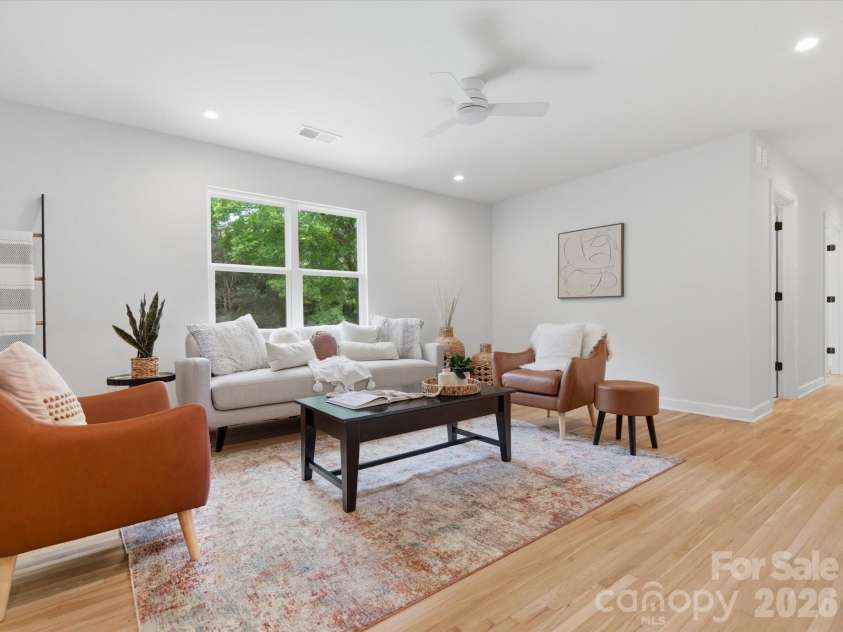 3600 Carmel Road, Charlotte, NC 28226.  MLS# CAR4377797, YatesRealty ID 30150. Flex space