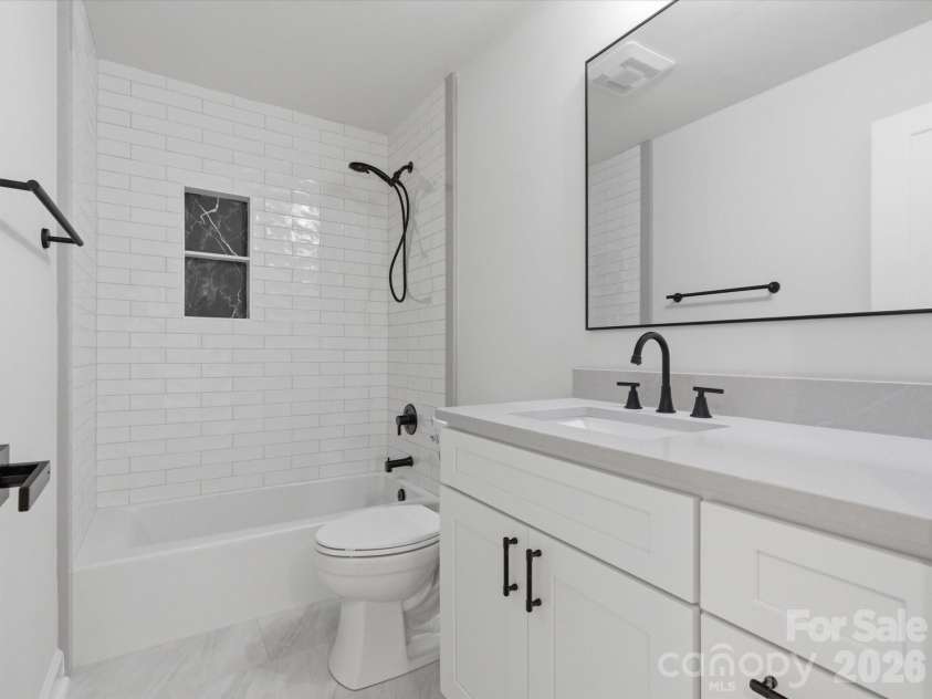 3600 Carmel Road, Charlotte, NC 28226.  MLS# CAR4377797, YatesRealty ID 30150. Full Bathroom