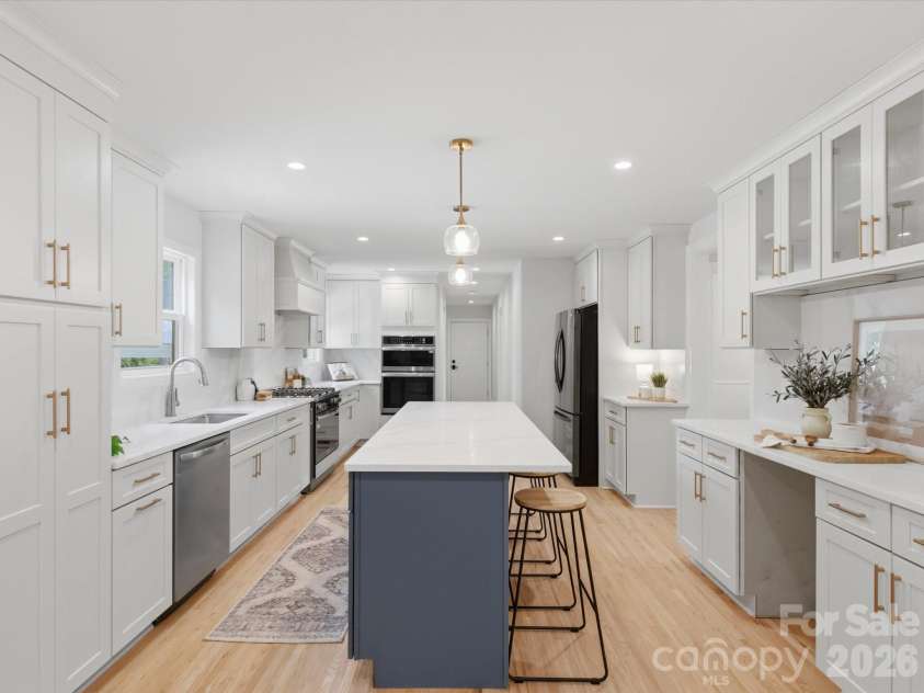 3600 Carmel Road, Charlotte, NC 28226.  MLS# CAR4377797, YatesRealty ID 30150. Kitchen
