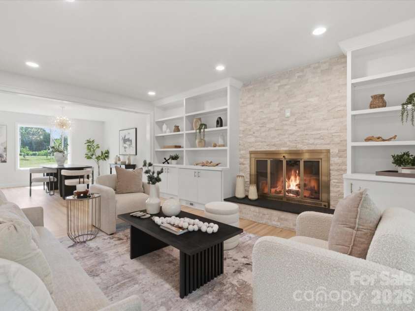 3600 Carmel Road, Charlotte, NC 28226.  MLS# CAR4377797, YatesRealty ID 30150. Living Room