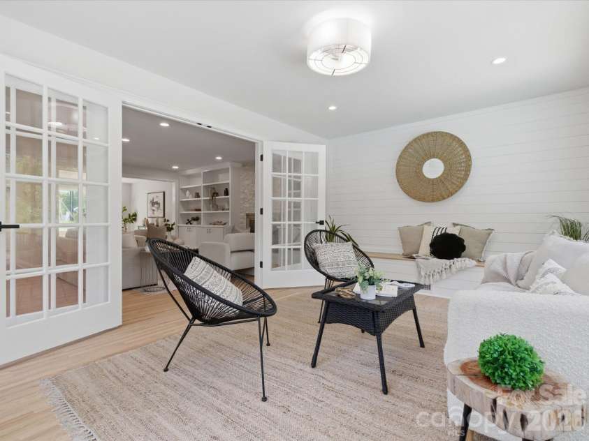 3600 Carmel Road, Charlotte, NC 28226.  MLS# CAR4377797, YatesRealty ID 30150. Sunroom