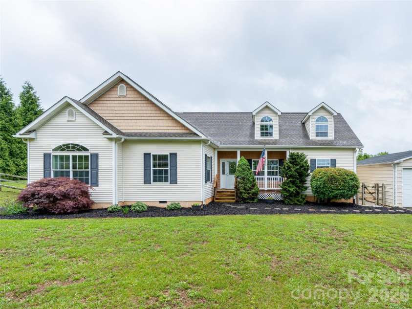 300 Welch Drive, Alexander, NC 28701.  MLS# CAR4387609, YatesRealty ID 30151. 