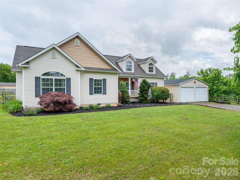 300 Welch Drive, Alexander, NC 28701.  MLS# CAR4387609, YatesRealty ID 30151. 