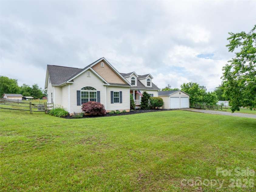 300 Welch Drive, Alexander, NC 28701.  MLS# CAR4387609, YatesRealty ID 30151. 