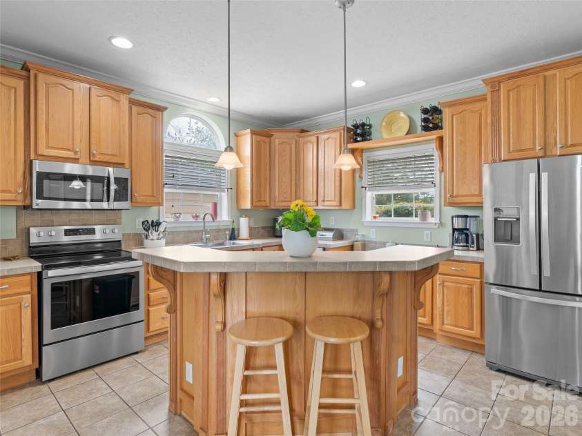 300 Welch Drive, Alexander, NC 28701.  MLS# CAR4387609, YatesRealty ID 30151. 