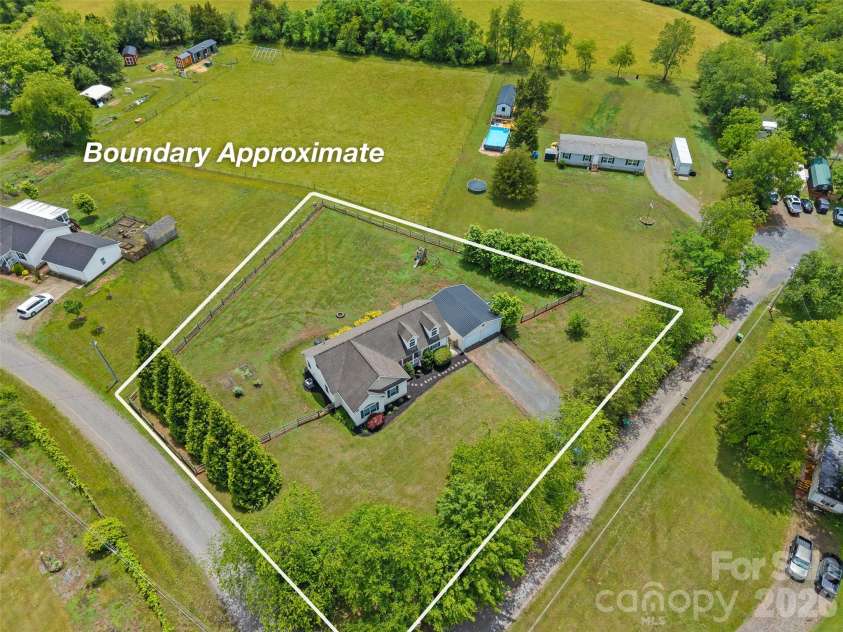 300 Welch Drive, Alexander, NC 28701.  MLS# CAR4387609, YatesRealty ID 30151. 
