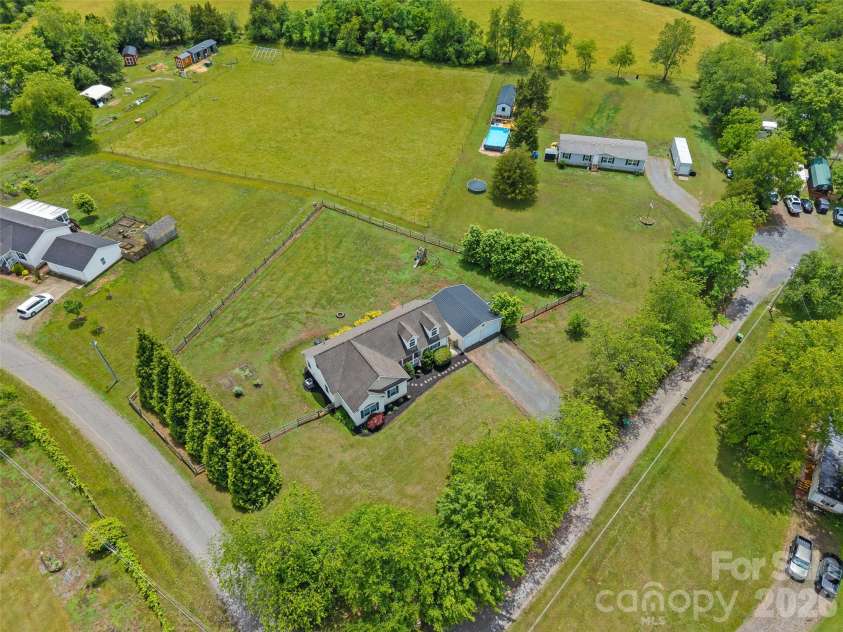 300 Welch Drive, Alexander, NC 28701.  MLS# CAR4387609, YatesRealty ID 30151. 