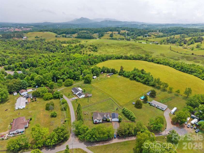 300 Welch Drive, Alexander, NC 28701.  MLS# CAR4387609, YatesRealty ID 30151. 